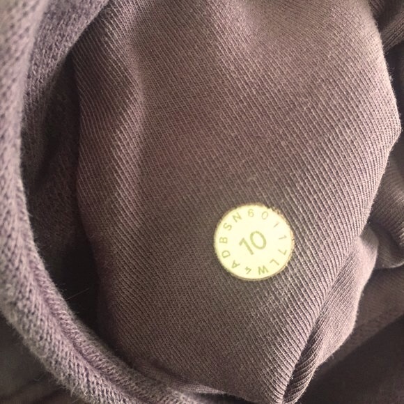 Lululemon Scuba Hoodie IV Black Currant - Picture 10 of 10